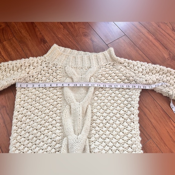 Cozy Cream Cable Knit Long Sweater. Handmade - Picture 8 of 12